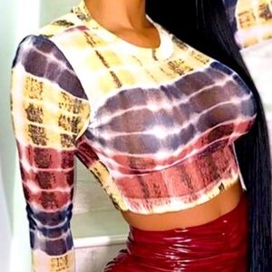 Tie-dye Multicolor Stripe Graphics W/Black Tire Track Look Skinny Fit Crop Shirt